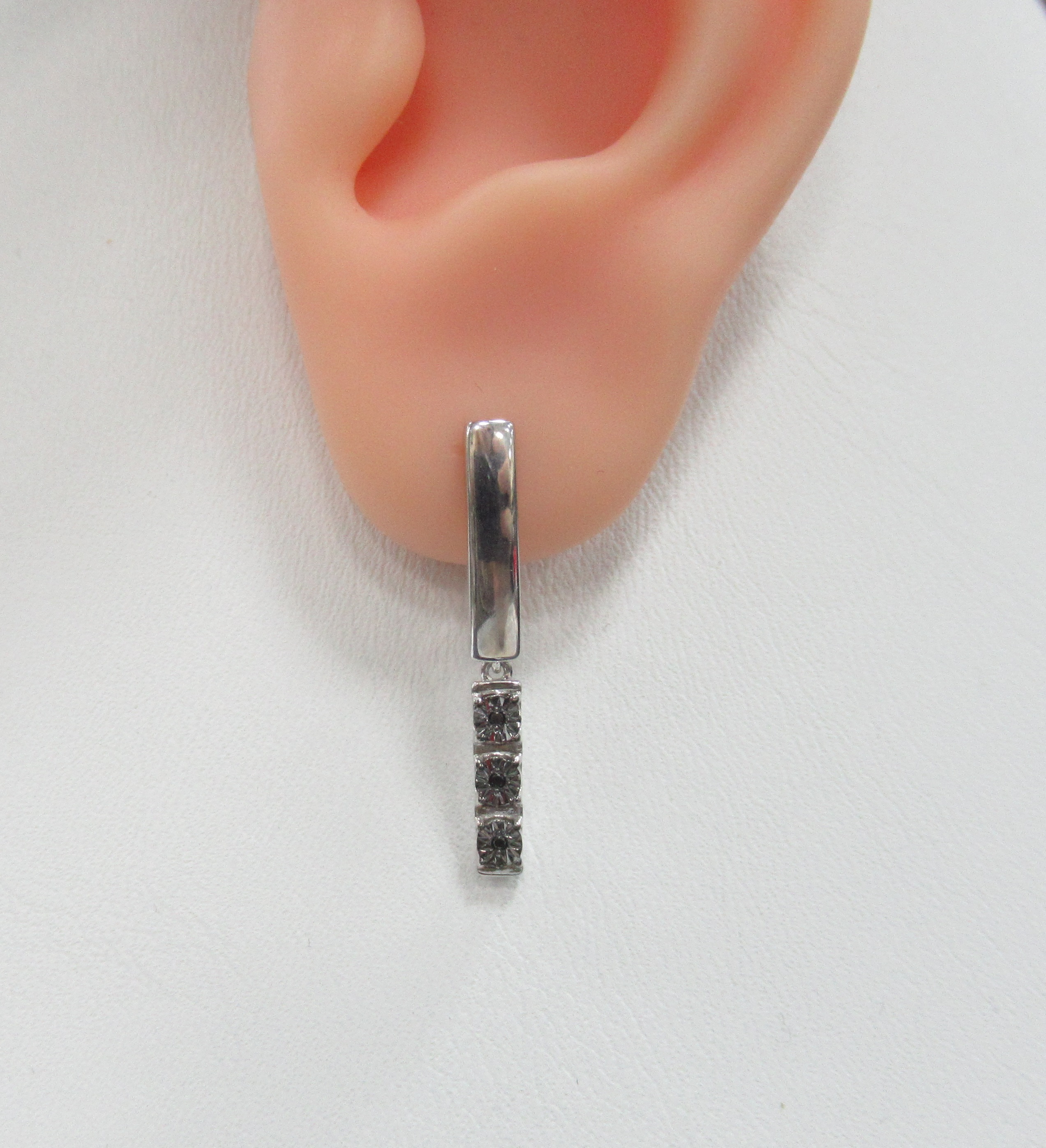 Серебряные серьги с черными бриллиантами